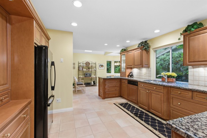 Photo 9 at 6960 Odlum Court, Whytecliff, West Vancouver