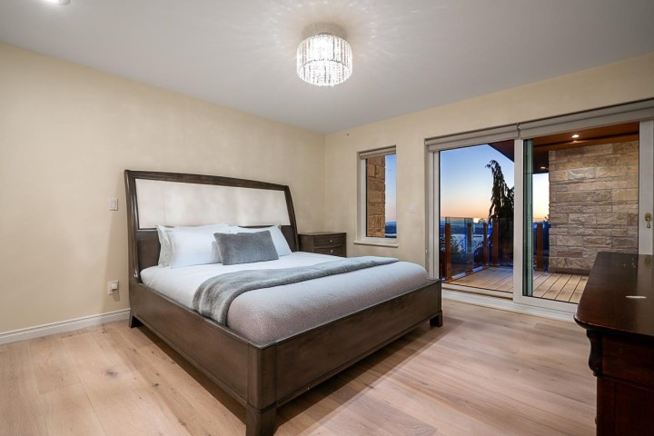 Photo 26 at 1562 Pinecrest Drive, Canterbury WV, West Vancouver