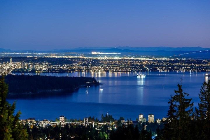 Photo 11 at 1562 Pinecrest Drive, Canterbury WV, West Vancouver