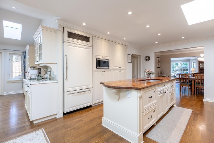 Photo 17 at 539 Newcroft Place, Cedardale, West Vancouver