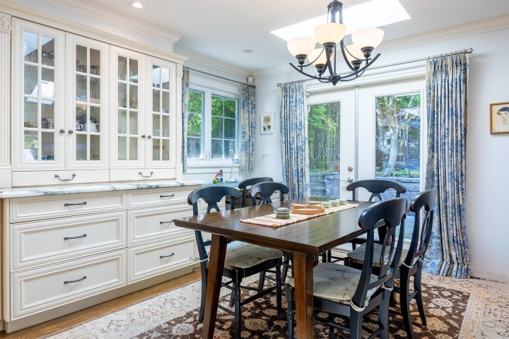 Photo 16 at 539 Newcroft Place, Cedardale, West Vancouver