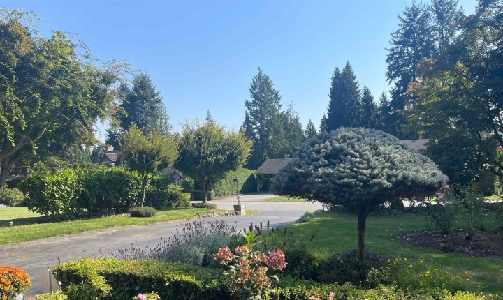 Photo 8 at 539 Newcroft Place, Cedardale, West Vancouver