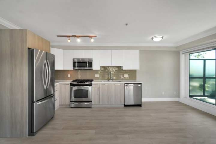 Photo 12 at 309 - 857 W 15th Street, Mosquito Creek, North Vancouver