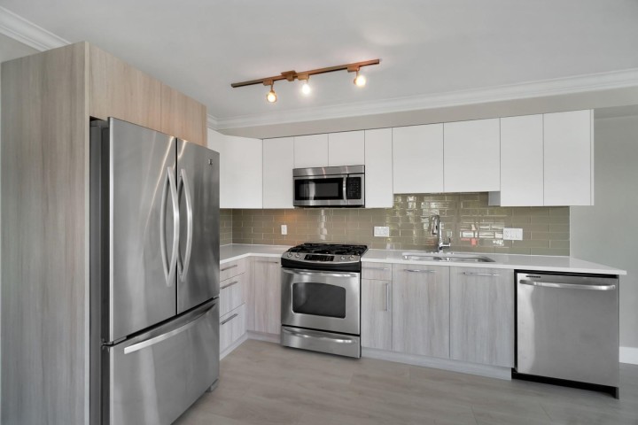 Photo 10 at 309 - 857 W 15th Street, Mosquito Creek, North Vancouver