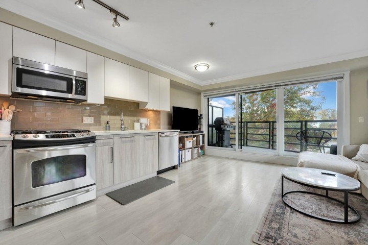 Photo 11 at 309 - 857 W 15th Street, Mosquito Creek, North Vancouver