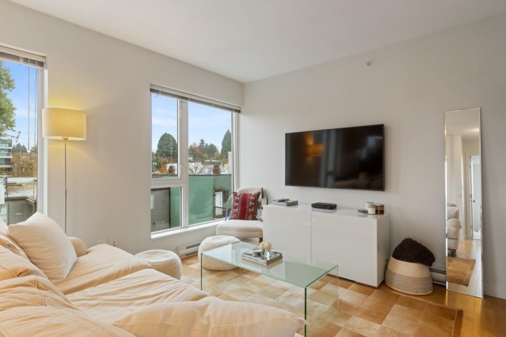 Photo 2 at 507 - 1808 W 3rd Avenue, Kitsilano, Vancouver West