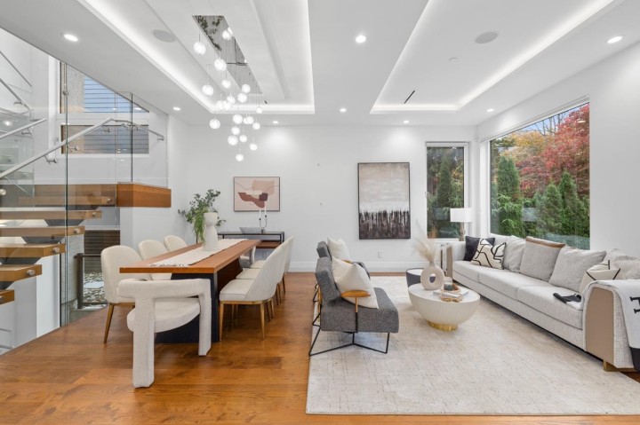 Photo 3 at 4291 W 29th Avenue, Dunbar, Vancouver West