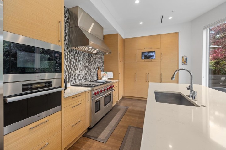 Photo 10 at 4291 W 29th Avenue, Dunbar, Vancouver West