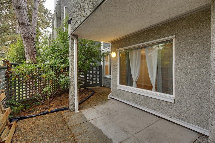 Photo 6 at 3380 Marquette Crescent, Champlain Heights, Vancouver East