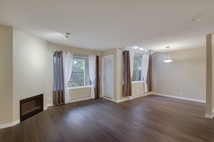 Photo 10 at 3380 Marquette Crescent, Champlain Heights, Vancouver East