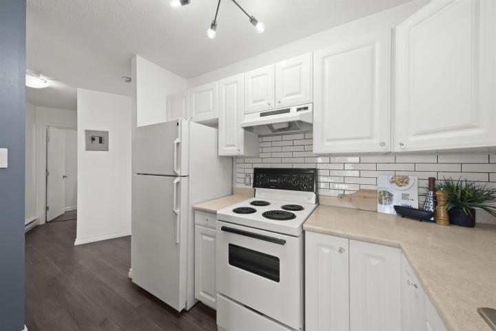 Photo 13 at 203 - 2244 Mcgill Street, Hastings, Vancouver East