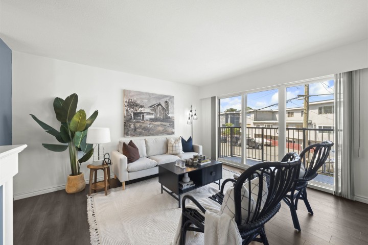 Photo 5 at 203 - 2244 Mcgill Street, Hastings, Vancouver East