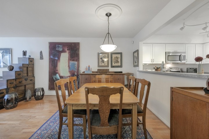 Photo 7 at 109 - 2288 W 12th Avenue, Kitsilano, Vancouver West