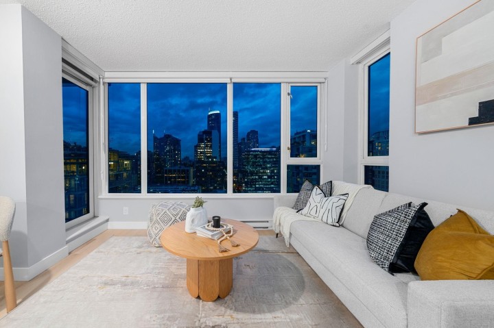 Photo 2 at 2101 - 1001 Richards Street, Downtown VW, Vancouver West