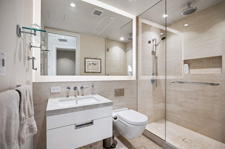 Photo 26 at 209 - 1355 Bellevue Avenue, Ambleside, West Vancouver