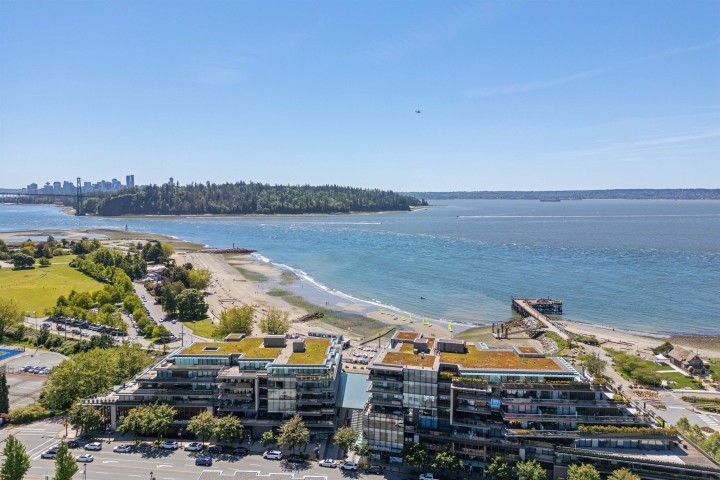 Photo 3 at 209 - 1355 Bellevue Avenue, Ambleside, West Vancouver