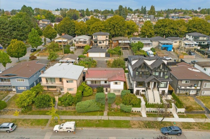 Photo 12 at 1149 E 63rd Avenue, South Vancouver, Vancouver East