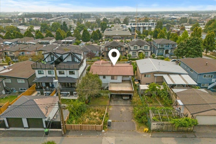 Photo 3 at 1149 E 63rd Avenue, South Vancouver, Vancouver East