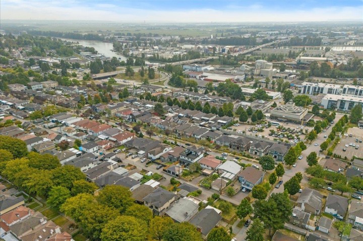 Photo 9 at 1149 E 63rd Avenue, South Vancouver, Vancouver East