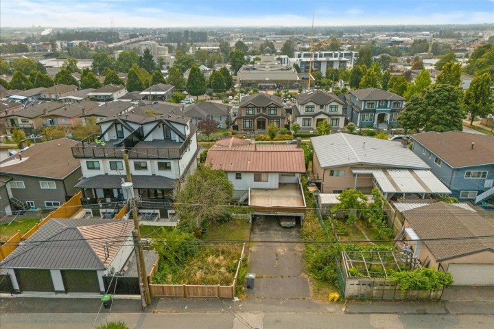 Photo 10 at 1149 E 63rd Avenue, South Vancouver, Vancouver East