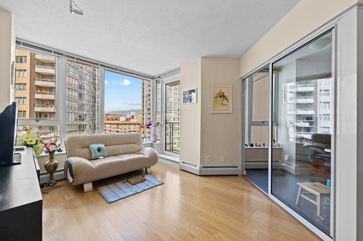 Photo 6 at 907 - 58 Keefer Place, Downtown VW, Vancouver West