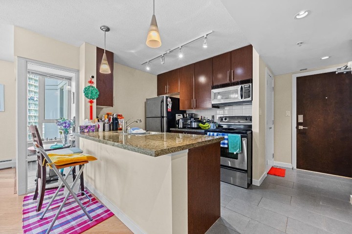 Photo 4 at 907 - 58 Keefer Place, Downtown VW, Vancouver West