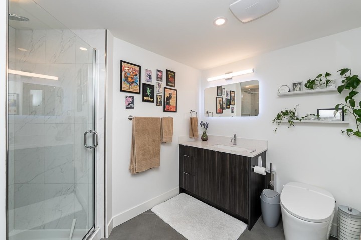 Photo 23 at 410 - 2201 Pine Street, Fairview VW, Vancouver West