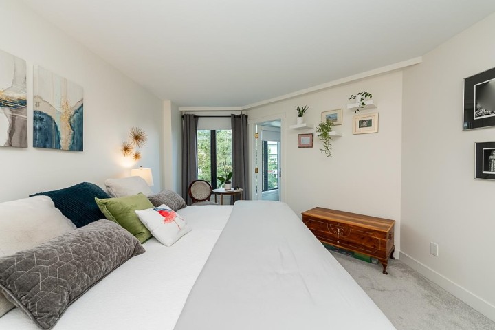 Photo 17 at 410 - 2201 Pine Street, Fairview VW, Vancouver West