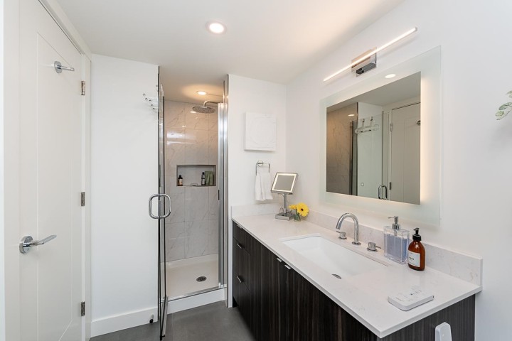 Photo 19 at 410 - 2201 Pine Street, Fairview VW, Vancouver West