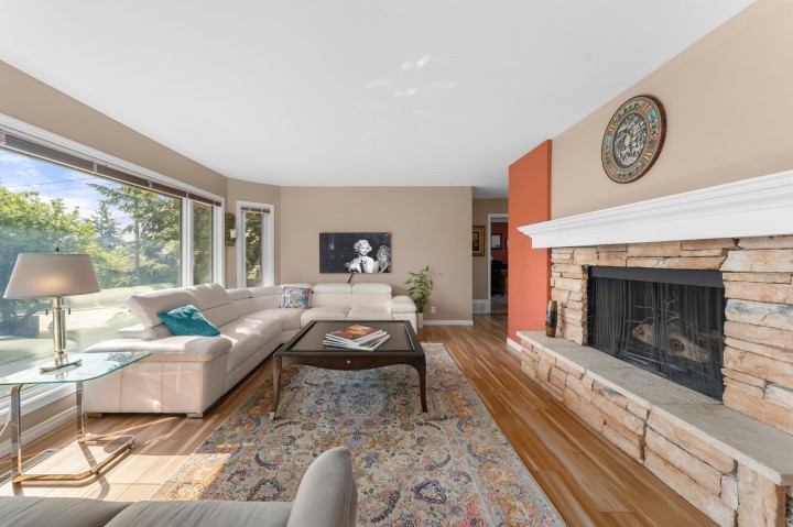 Photo 3 at 1025 Beaufort Road, Indian River, North Vancouver