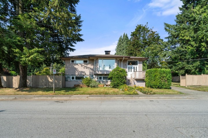 Photo 1 at 1025 Beaufort Road, Indian River, North Vancouver