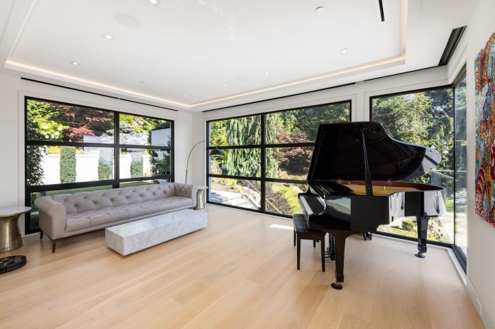 Photo 10 at 1050 King Georges Way, British Properties, West Vancouver