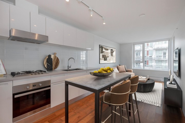 Photo 3 at 1201 - 188 Keefer Street, Downtown VE, Vancouver East