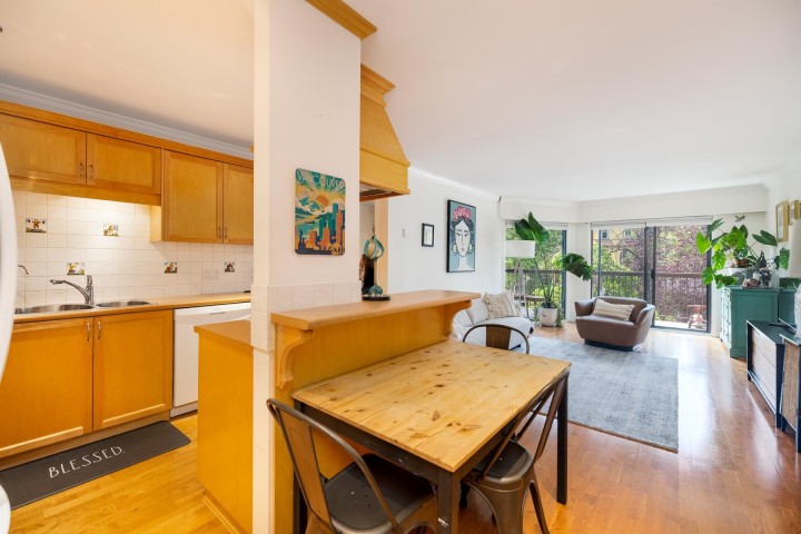 Photo 7 at 301 - 1235 W 15th Avenue, Fairview VW, Vancouver West