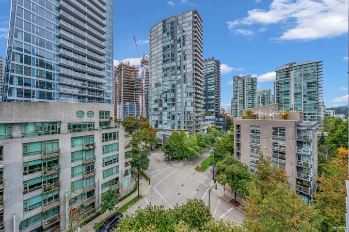 Photo 26 at 806 - 590 Nicola Street, Coal Harbour, Vancouver West