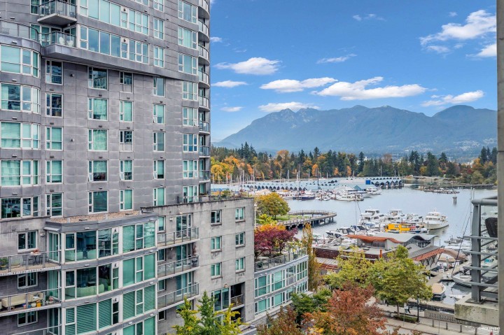 Photo 1 at 806 - 590 Nicola Street, Coal Harbour, Vancouver West