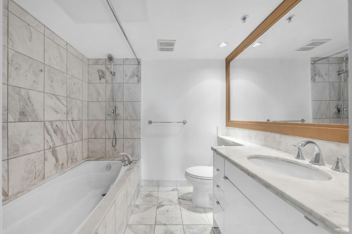 Photo 20 at 806 - 590 Nicola Street, Coal Harbour, Vancouver West