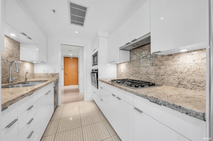 Photo 14 at 806 - 590 Nicola Street, Coal Harbour, Vancouver West