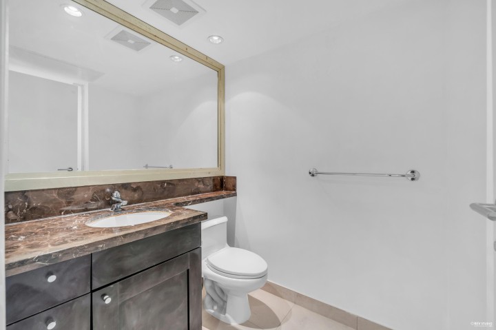 Photo 21 at 806 - 590 Nicola Street, Coal Harbour, Vancouver West