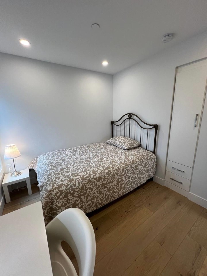 Photo 12 at 2885 E Georgia Street, Renfrew VE, Vancouver East