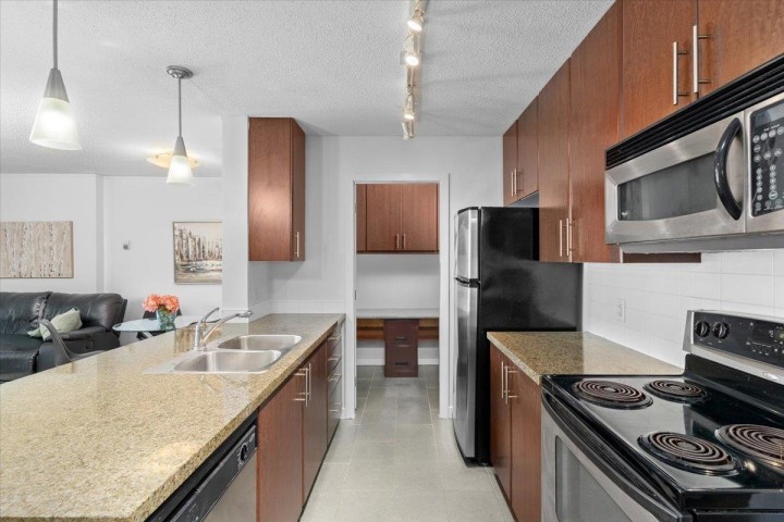 Photo 2 at 1805 - 58 Keefer Place, Downtown VW, Vancouver West