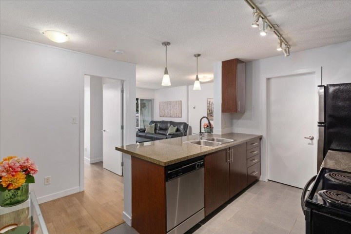 Photo 3 at 1805 - 58 Keefer Place, Downtown VW, Vancouver West