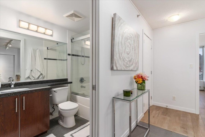 Photo 11 at 1805 - 58 Keefer Place, Downtown VW, Vancouver West