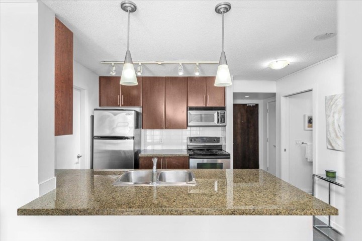 Photo 4 at 1805 - 58 Keefer Place, Downtown VW, Vancouver West