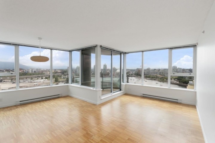 Photo 3 at 1902 - 33 Smithe Street, Downtown VW, Vancouver West