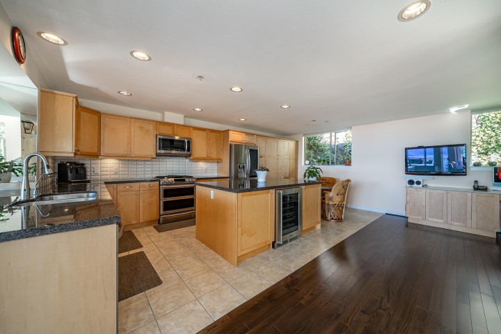 Photo 17 at 8664 Seascape Drive, Howe Sound, West Vancouver