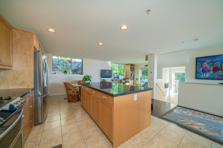 Photo 15 at 8664 Seascape Drive, Howe Sound, West Vancouver