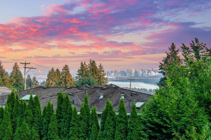 Photo 28 at 1550 Palmerston Avenue, Ambleside, West Vancouver
