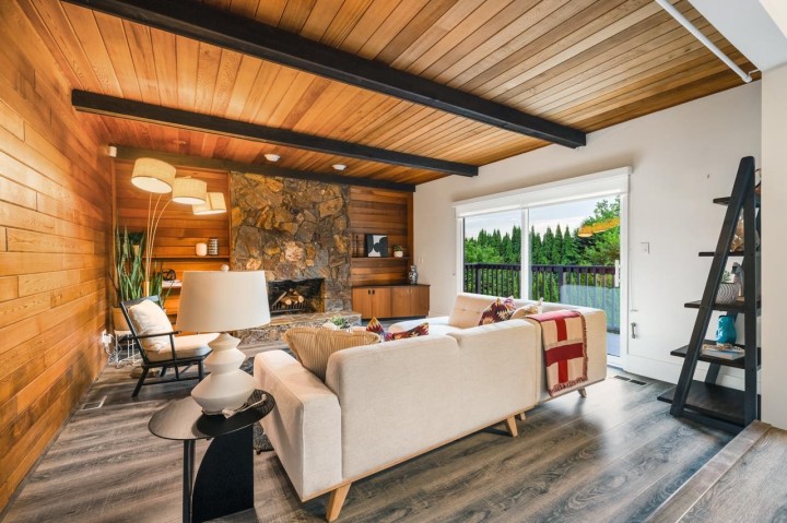 Photo 14 at 1550 Palmerston Avenue, Ambleside, West Vancouver