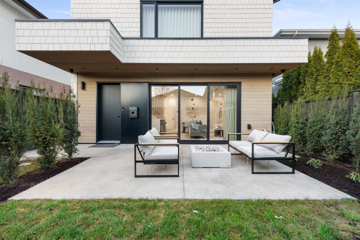 Photo 2 at 2 - 280 E 32 Avenue, Main, Vancouver East